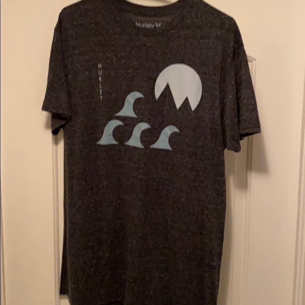 Hurley T-shirt